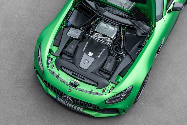 2020 Mercedes-Benz AMG GT R coupe Engine