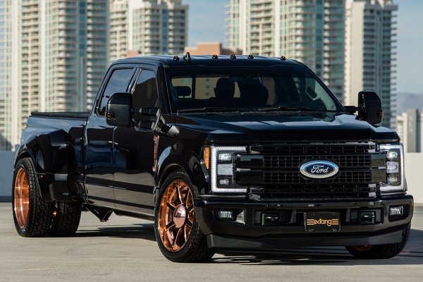 2018 Ford F-350 by Extang