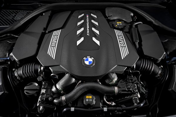 2019 BMW 8-Series M850i xDrive Coupe Engine