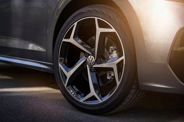 2020 Volkswagen Passat Wheel
