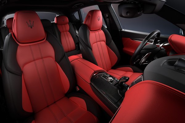 2020 Maserati Levante Edizione Ribelle Interior