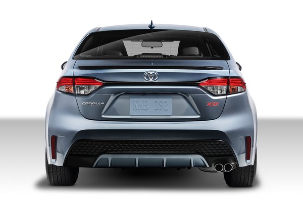 2020 Toyota Corolla XSE sedan
