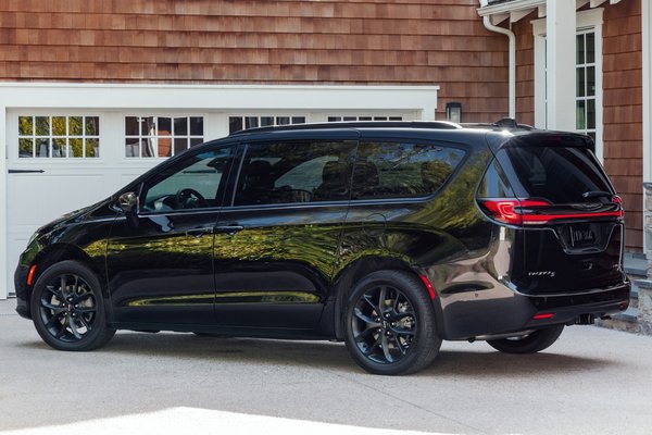 2021 Chrysler Pacifica Limited S