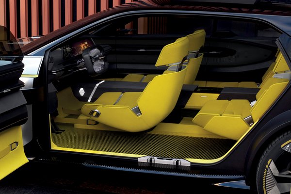 2020 Renault Morphoz Interior