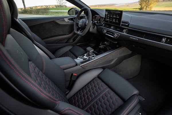 2021 Audi RS 5 coupe Interior