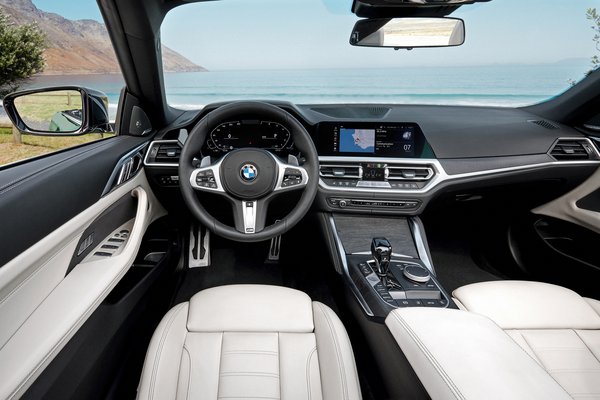 2021 BMW 4-Series Convertible Interior