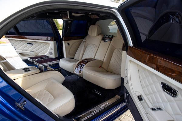 2015 Bentley Mulsanne Grand Limousine Interior