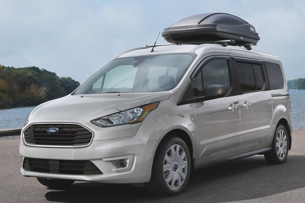 2021 Ford Transit Connect Passenger Wagon (w/ accessories)