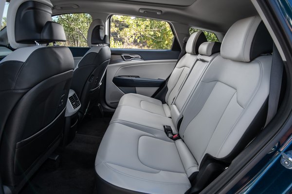 2023 Kia Sportage Hybrid Interior