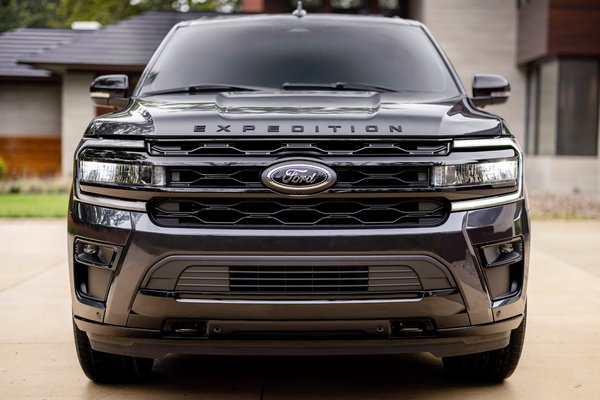 2022 Ford Expedition Stealth Edition