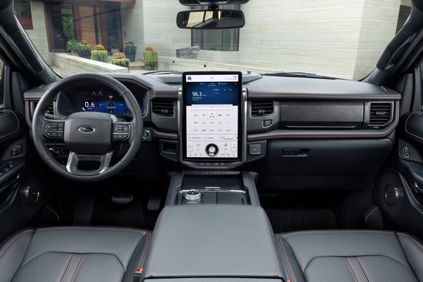 2022 Ford Expedition Stealth Edition Interior