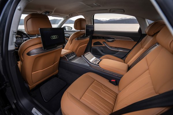 2022 Audi A8 L Interior