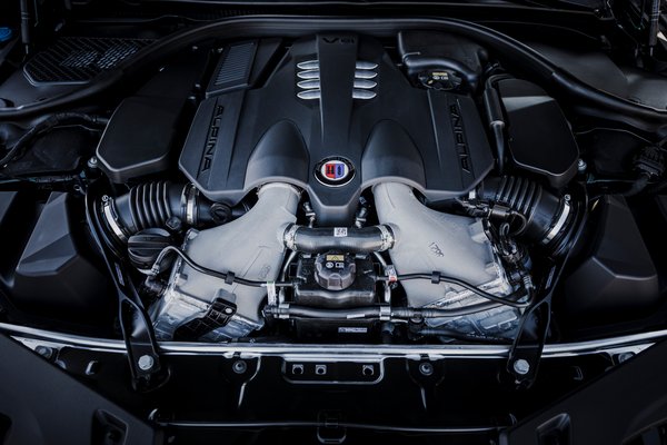 2022 BMW 8-Series Alpina B8 Gran Coupe Engine