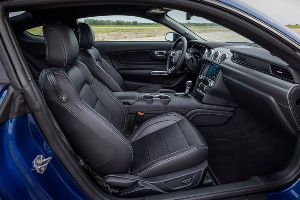 2022 Ford Mustang Stealth Edition Interior