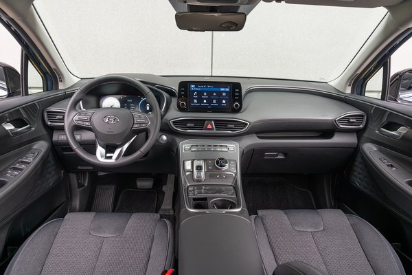 2022 Hyundai Santa Fe XRT Interior
