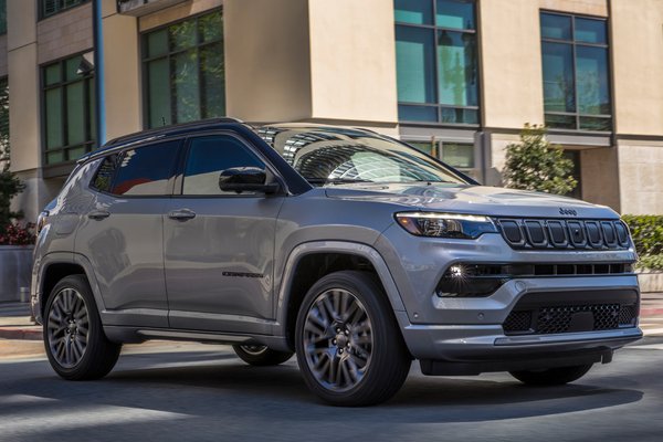 2022 Jeep Compass Limited with High Altitude Package