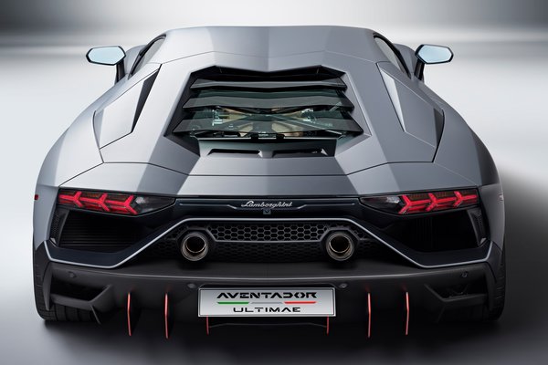 2022 Lamborghini Aventador LP 780-4 Ultimae