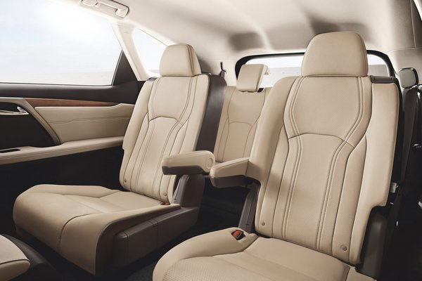 2022 Lexus RX 350L Interior