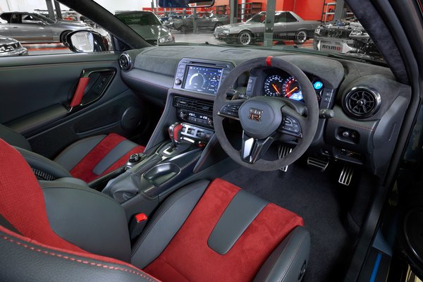 2021 Nissan GT-R NISMO Special Edition Interior (RHD model)