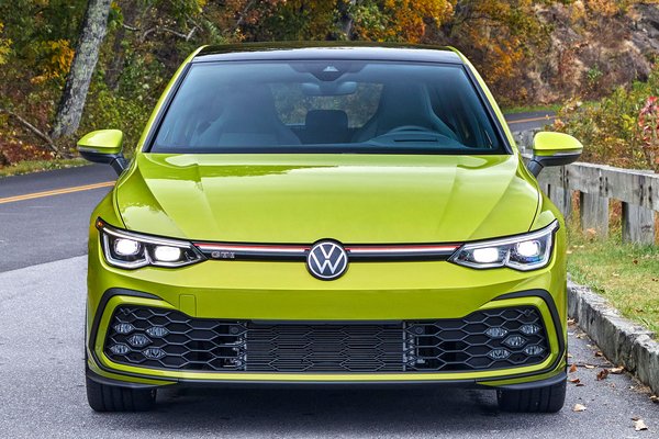 2022 Volkswagen Golf GTI 5d