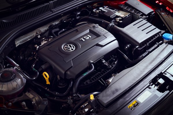 2022 Volkswagen Jetta GLI Engine
