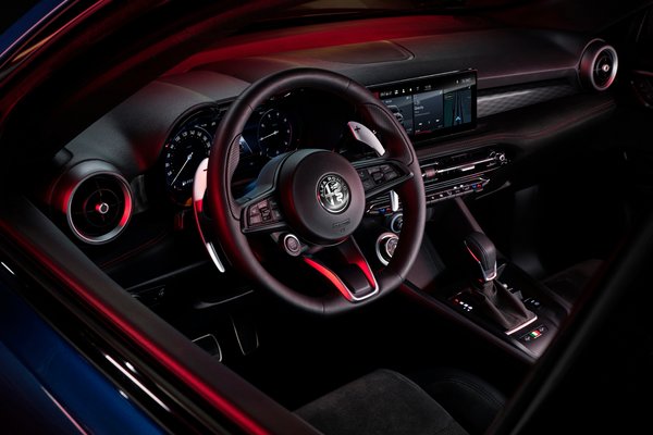 2024 Alfa Romeo Tonale Interior