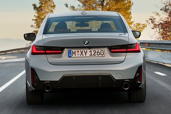 2023 BMW 3-Series sedan