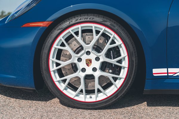 2023 Porsche 911 Carrera GTS Cabriolet America Wheel