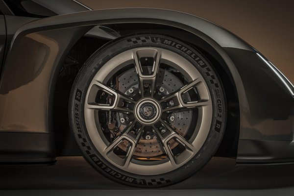 2023 Porsche Mission X Wheel