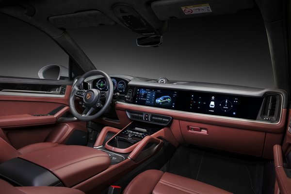 2024 Porsche Cayenne E-Hybrid Interior