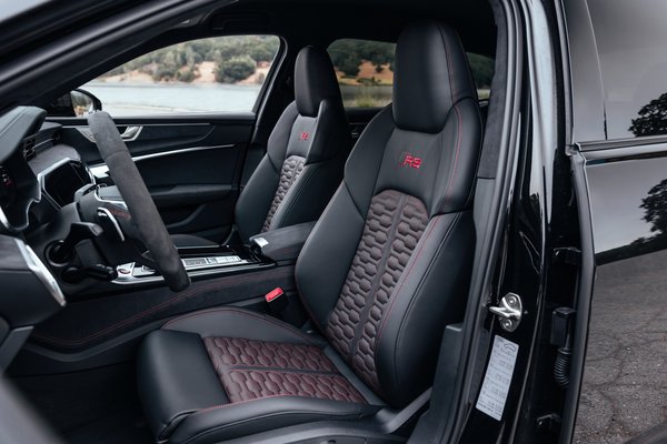 2024 Audi RS 6 Avant performance Interior
