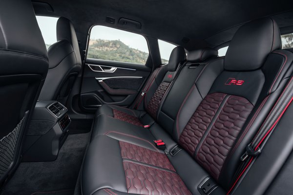 2024 Audi RS 6 Avant performance Interior