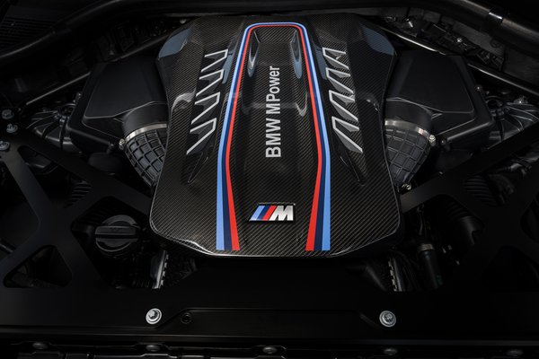 2024 BMW X6 M Competition Engine