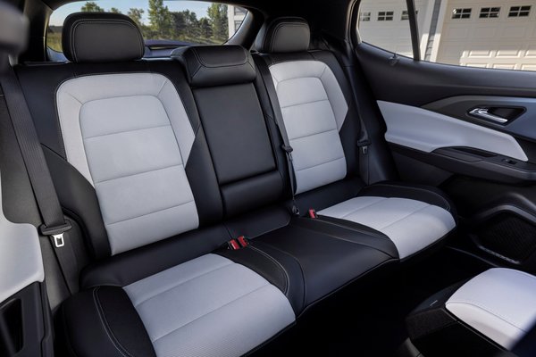 2024 Chevrolet Equinox EV 3LT Interior