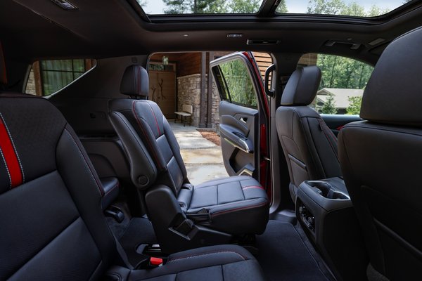 2024 Chevrolet Traverse RS Interior