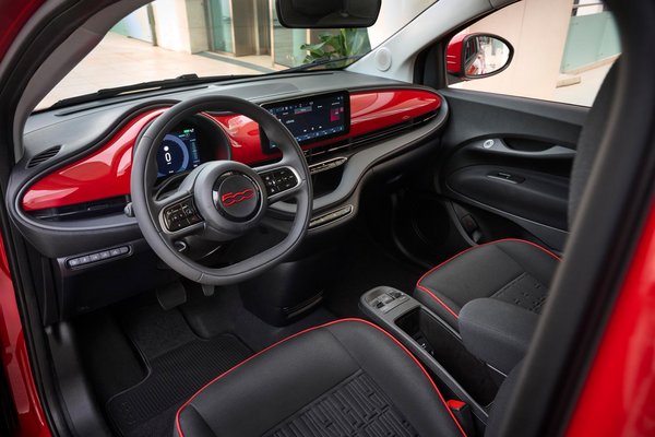 2024 Fiat 500 e RED Interior