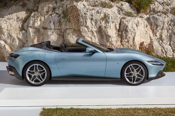 2024 Ferrari Roma Spider