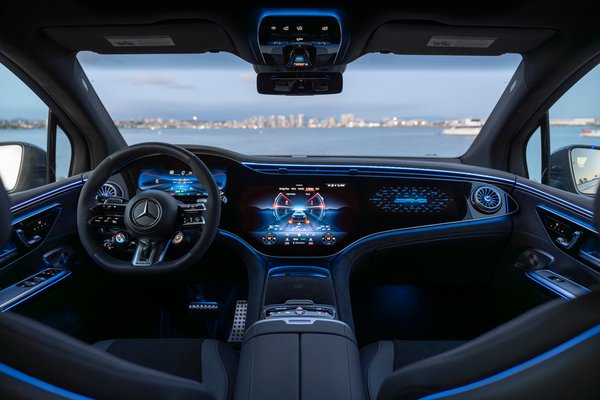 2024 Mercedes-Benz AMG EQE SUV Interior