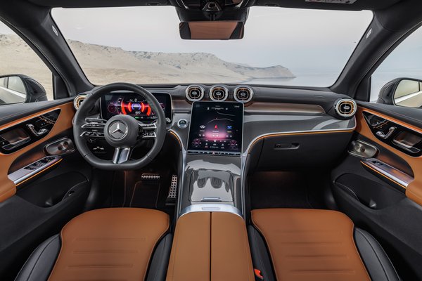 2024 Mercedes-Benz GLC-Class Coupe Interior