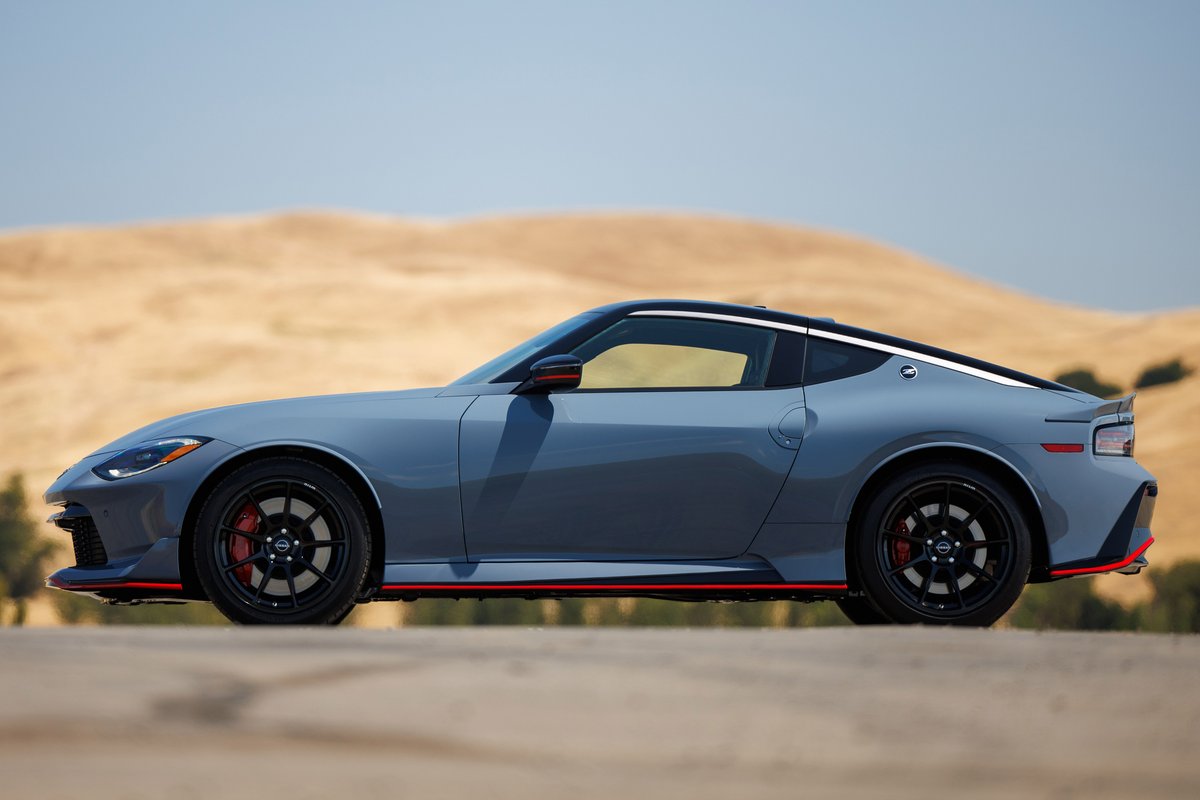 2024 Nissan Z pictures