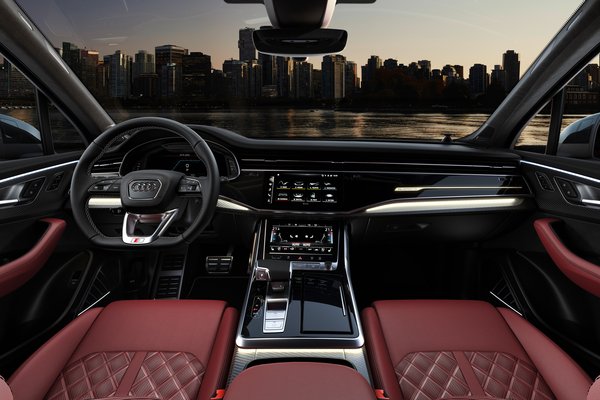 2025 Audi SQ7 Interior