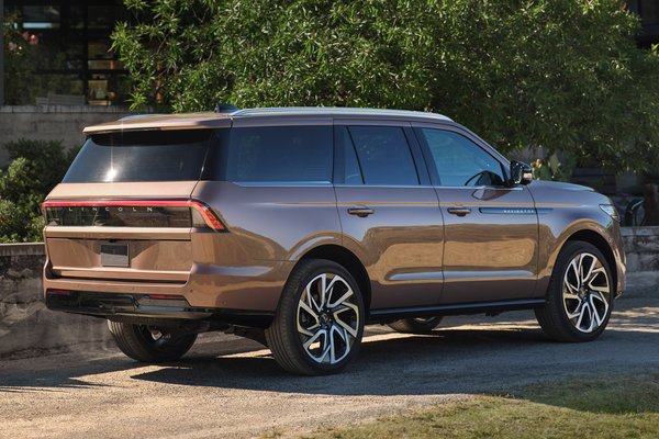 2025 Lincoln Navigator Black Label