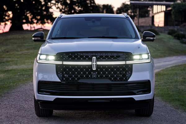 2025 Lincoln Navigator L Black Label