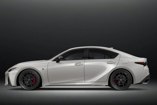 2025 Lexus IS