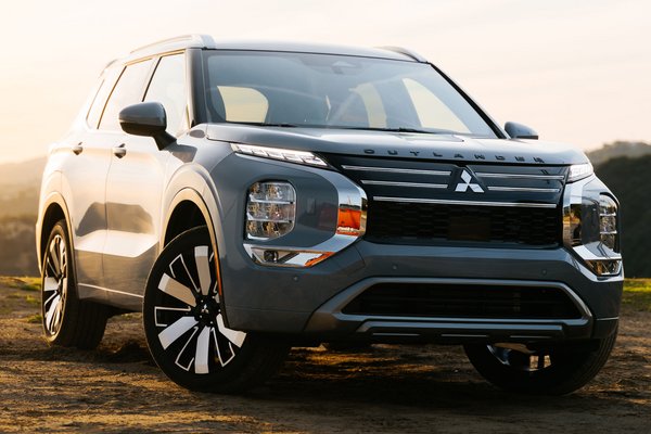 2025 Mitsubishi Outlander