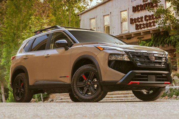 2025 Nissan Rogue Rock Creek edition