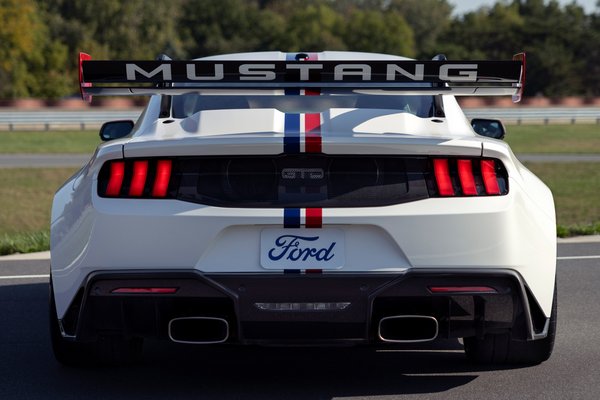 2025 Ford Mustang GTD Spirit of America