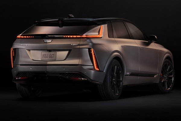 2026 Cadillac Lyriq-V