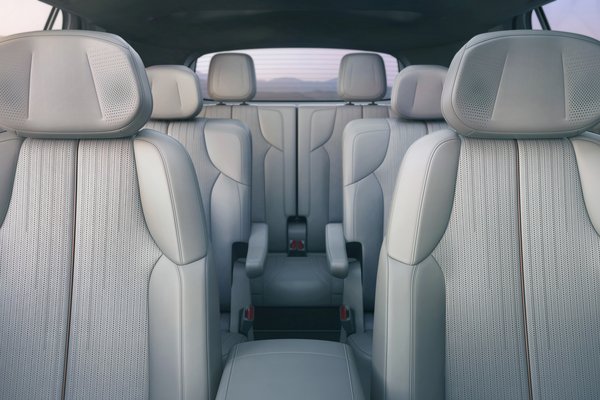 2026 Cadillac Vistiq Sport Interior