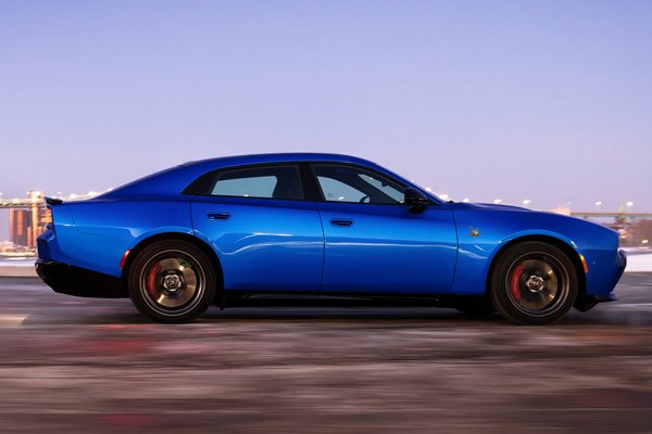 2026 Dodge Charger 4d Scat Pack Plus